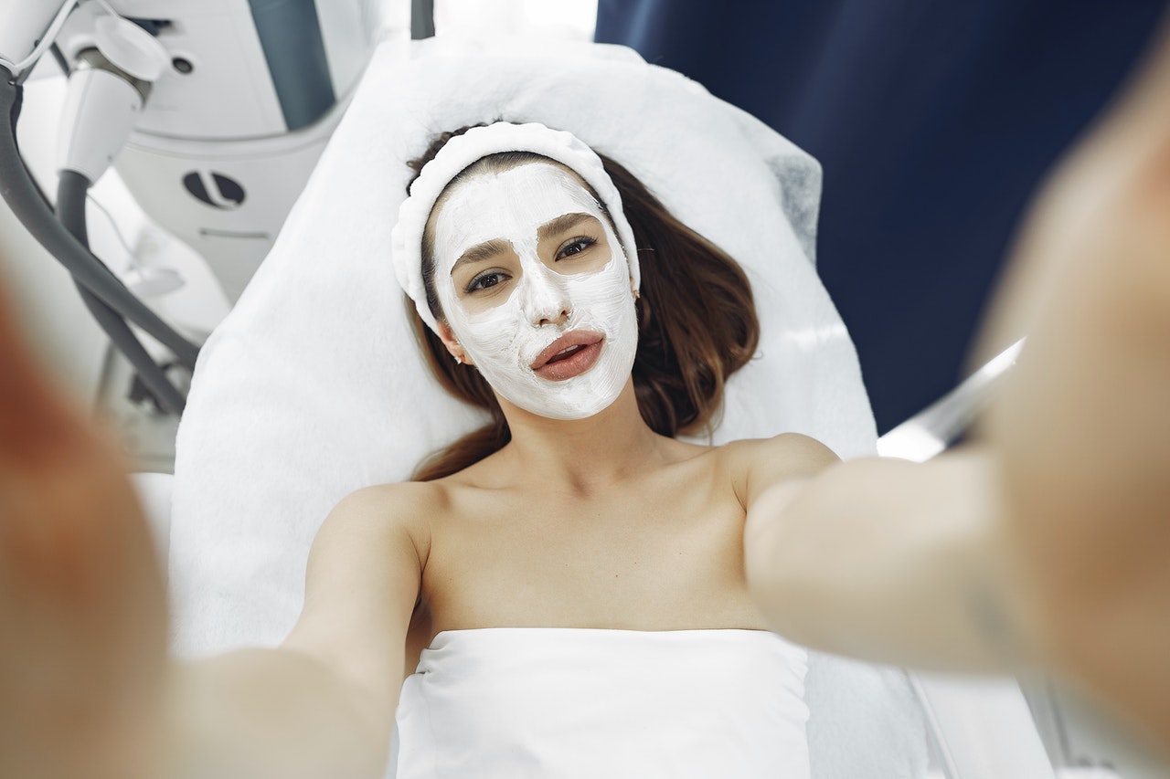 types-of-facial-treatment in-salon-industry