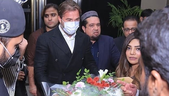 engin-altan-duzyatan-visit-first-time-in-pakistan