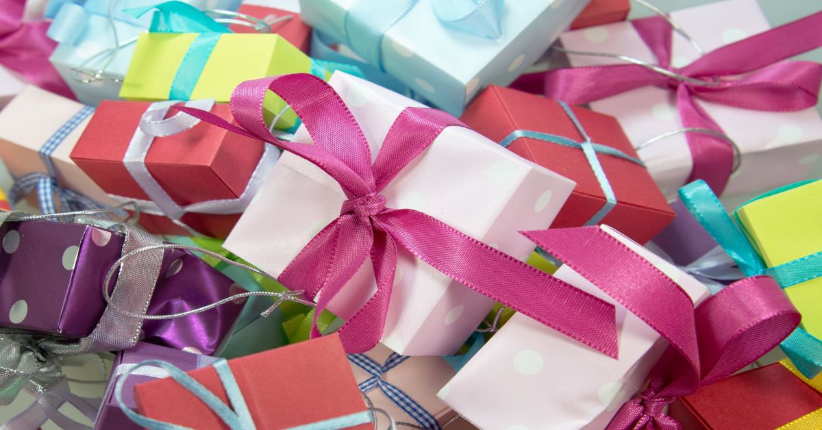 evergreen-gift-ideas-for-celebrations