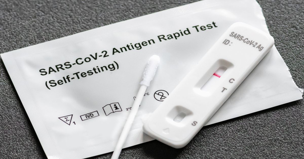 COVID-19-rapid-test